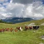 Сasa de vacaciones Traditional Mountain Farm With Views Of Skogshorn *